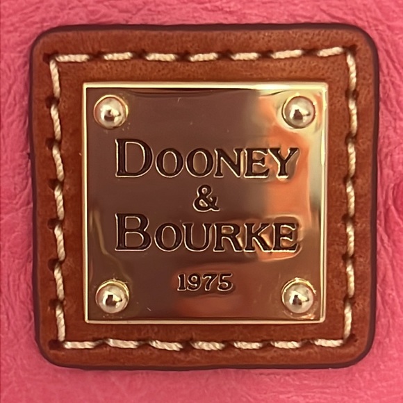 Cute!! 👛 Dooney & Bourke Kisslock Wallet! - Picture 14 of 16